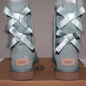 Brand New- UGG